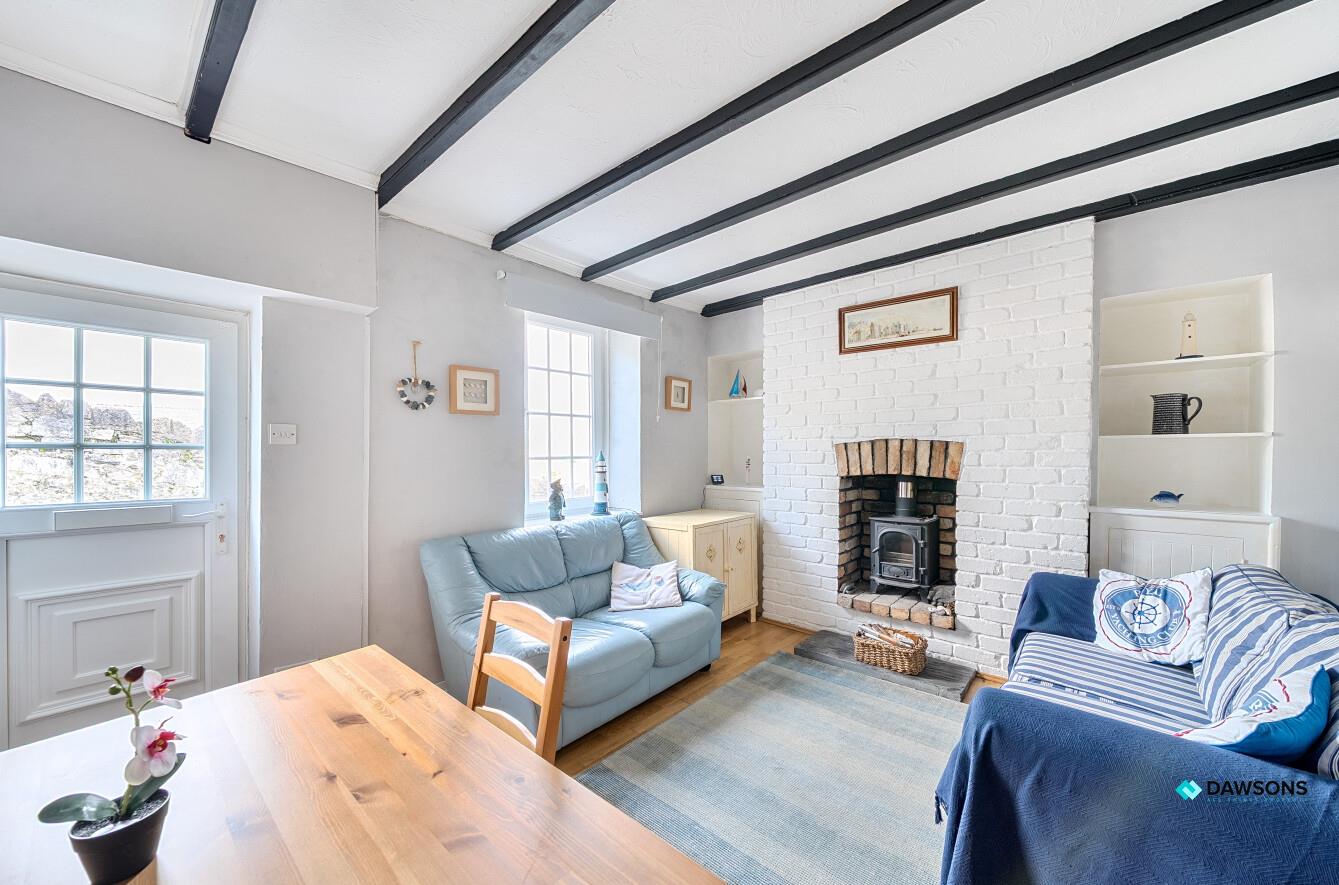 Village Lane, Mumbles, Swansea, SA3 4EB